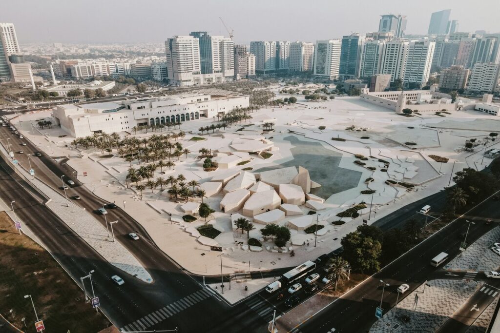 Sustainable Investing: A Growing Trend in Abu Dhabi's Financial Sector